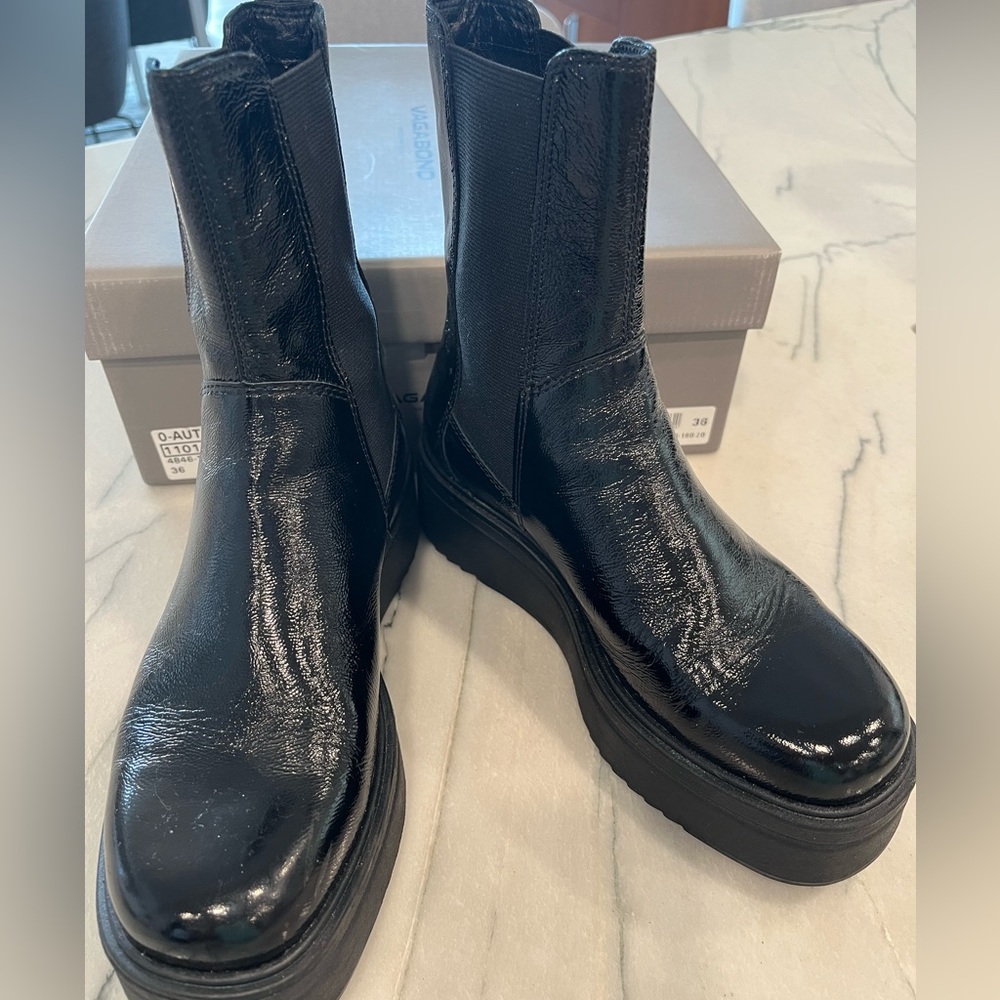 Vagabond Tara Leather Chelsea Boots Made in Sweden